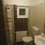 Darnay Apartmanhaz * 기에네스디아스